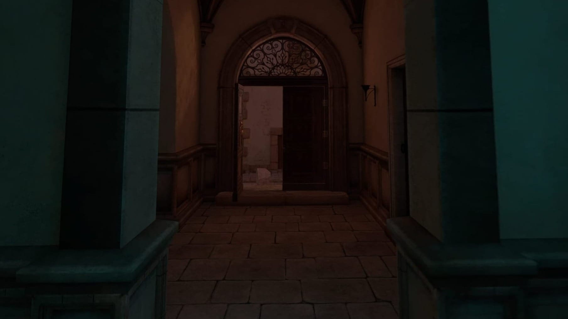 A dark hallway of an Italian home from the Renaissance era